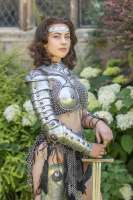 Доспех-девушка-с-оружием-Armored-Women-8934509.jpeg