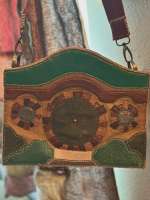 hobbit-hole-leather-purse-i-made-v0-gxdqk52iqoaf1.webp