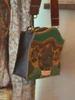hobbit-hole-leather-purse-i-made-v0-i36bg62iqoaf1.webp