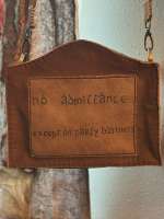 hobbit-hole-leather-purse-i-made-v0-e5bua62iqoaf1.webp
