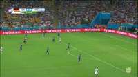 Mario-Goetze-Game-Winning-Goal-vs-Argentina-2014-World-Cup-Final.gif