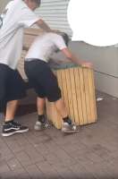 ocE13I0J05o.jpg