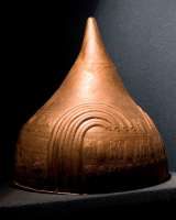 1200px-Helmet08.jpg