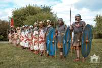 scale1200.jfif