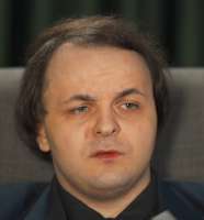 Оплывшее желтое лицо, Гниль наружу выходит.png