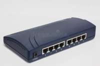 lan-hub-old-white-background-39177999.webp