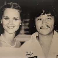 malenkaya-i-strannaya-chem-zapomnilas-i-kak-seychas-zhivet-model-90-h-devon-aoki-3.jpg