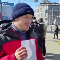 Задержание за белый лист бумаги.mp4