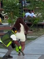 17560686703302.mp4