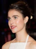 MJK68550MargaretQualley(Berlinale2020)(cropped).jpg