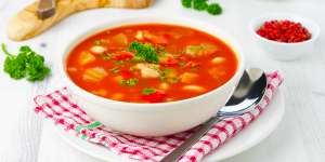 tomatnyj-sup1525442518.jpg