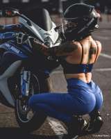 163948573122-sportishka-com-p-monika-mototsiklistka-sport-krasivo-foto-26.jpg
