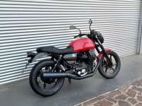 Moto-Guzzi-V7-Stone-Rossa-1-scaled.jpg