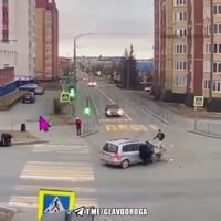 owkfkn25s0f0d58m0720x720.mp4