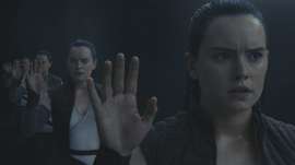 Last-jedi-rey-mirror-cave-2.webp