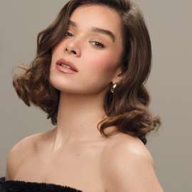 586119601hailee-3.jpg.fdd117a24e810dfe74ea436b146756de.jpg