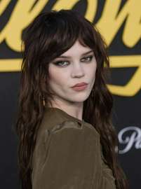 sophie-thatcher-at-fyc-event-for-showtime-s-yellowjackets-in-north-hollywood-04-10-2025-1.jpg.116b5219290675c5dc98c00250276c86.jpg
