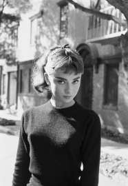 160420-audrey-hepburn-04-706x1024.jpg