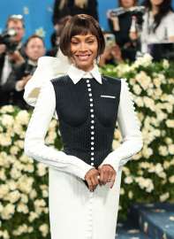 zoe-saldana-at-2025-met-gala-celebrating-superfine-tailoring-black-style-in-new-york-05-05-2025-2.jpg
