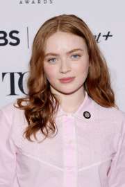 sadie-sink-at-78th-annual-tony-awards-meet-the-nominees-press-event-in-new-york-city-05-08-2025-5.jpg