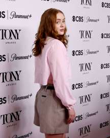 sadie-sink-at-78th-annual-tony-awards-meet-the-nominees-press-event-in-new-york-city-05-08-2025-2.jpg
