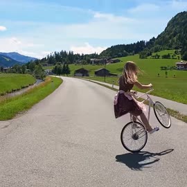1721209740345656.webm