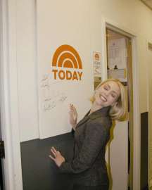 on-set-of-the-today-show-2-21-25-v0-irkoskq5gx0f1.jpg