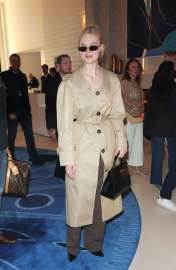 elle-fanning-at-hotel-martinez-in-cannes-05-20-2025-2.jpg