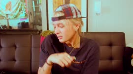 апчхуй разносит ковидлу.webm