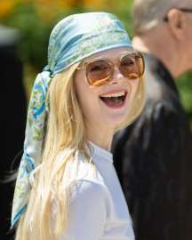 0522Cannes-SentimentalValue-Photocall26.jpg