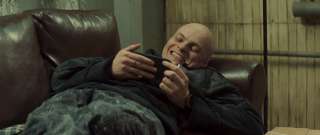 screenshotChuzhye.dengi.S01.E05.2025.WEB-DL.1080p.ExKinoRay1747910556192.png