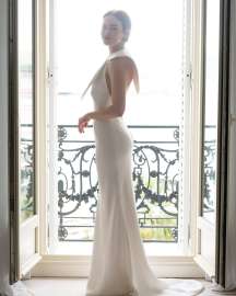 emma-stone-cannes-2025-photoshoot-may-2025-1.jpg