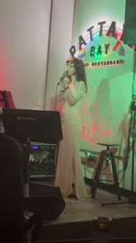sophie-thatcher-karaoke.mp4