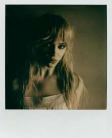 sophies-new-photoshoot-for-snuff-magazine-via-ig-6-5-2025-v0-eb0gv88ih55f1.jpg