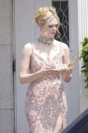 elle-fanning-on-the-set-of-margo-s-got-money-troubles-at-graceland-wedding-chapel-in-las-vegas-06-05-2025-7.jpg