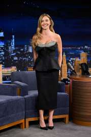SydneySweeneyatTheTonightShowStarringJimmyFallononNY06-05-202520.jpg