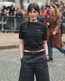paris-fashion-week-3-11-25-v0-vhvkli35r2oe1.webp
