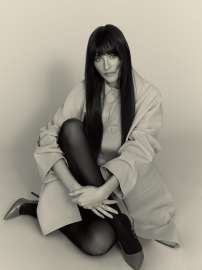 dakota-johnson-for-flaunt-magazine-june-2025-0.jpg