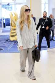 elle-fanning-at-hotel-martinez-in-cannes-05-17-2023-1.jpg