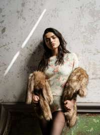 rachel-zegler-s-poetic-bloom-for-british-vogue-7.jpg