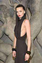 abbey-lee-saint-laurent-show-at-paris-fashion-week-02-28-2023-0.jpg