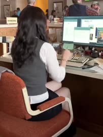 dje62bdk8a.mp4