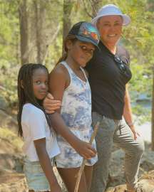 charlize-theron-daughters855.webp