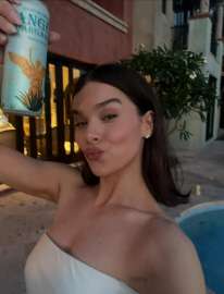 202506.25haileesteinfeld512256742185141749000140987523148197141970334n.jpg.4ddce04114cc4ac306f9c362592128d4.jpg