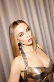 jodie-comer-for-british-vogue-june-2025-8.jpg