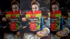 heres-how-florence-pugh-makes-her-perfect-cup-of-yorkshire-tea-1681004807.jpg