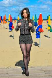mikey-madison-attending-the-50th-deauville-american-film-v0-geuctzddyjpd1.jpg