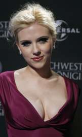 Scarlett-scarlett-johansson-3960970-1083-1800.jpg