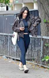 lily-james-london-stroll-casual-chic-with-a-rebel-edge-6.jpg