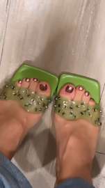 Isabela-Merced-Feet-7147610.jpg